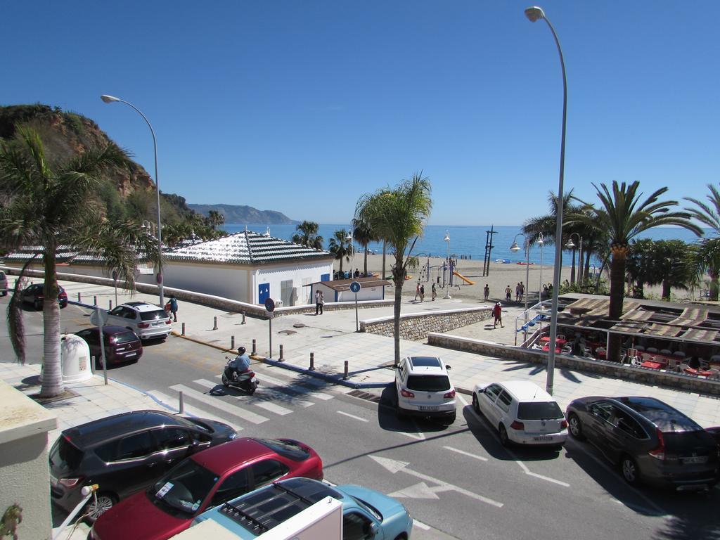 Home4Holidays Nerja Exterior photo