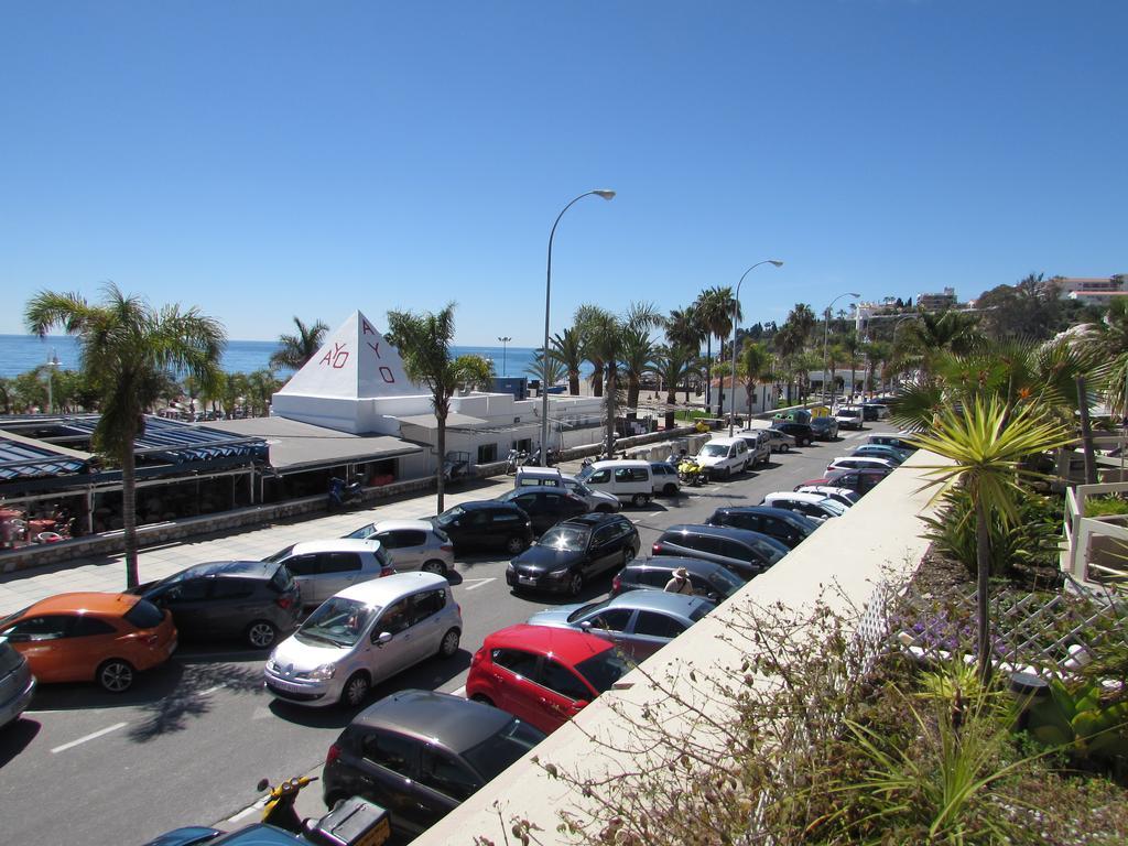 Home4Holidays Nerja Exterior photo