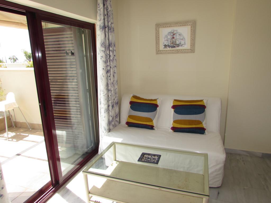 Home4Holidays Nerja Room photo